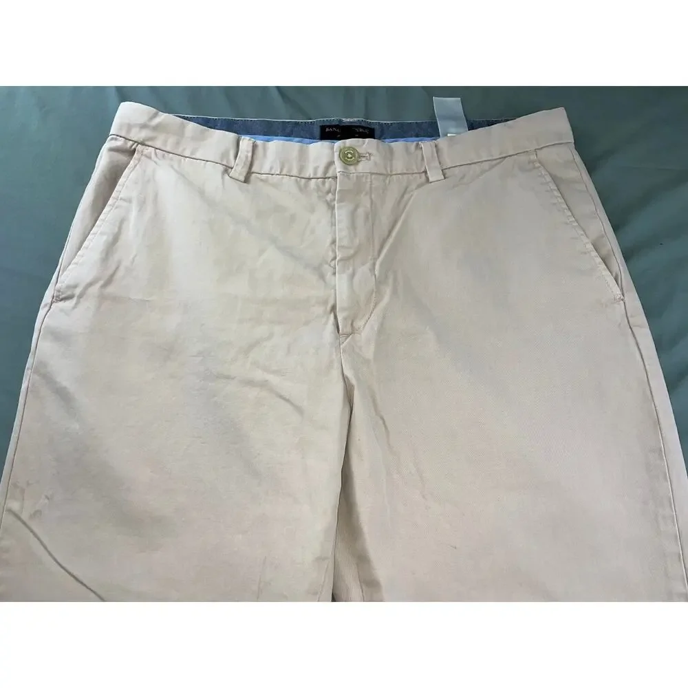 Banana Republic Aiden Fit Flat Front 100% Cotton Chino Pants. Washed Beige 35X29